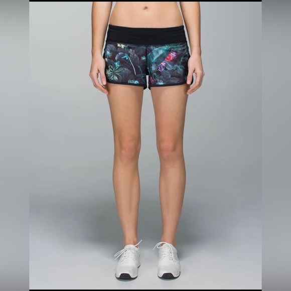 Lululemon Run Speed Short 4-way Stretch curious jungle multi black size 4 - Picture 2 of 9